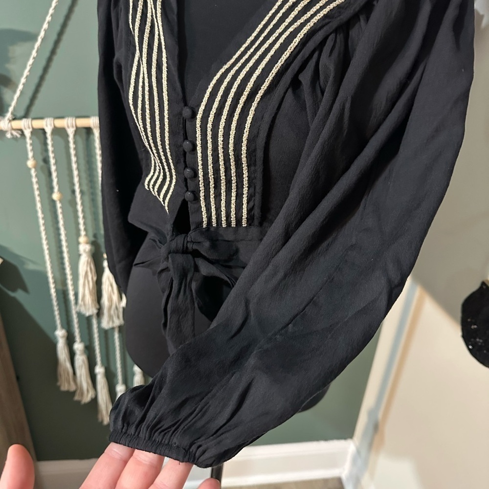 DO+BE Black Blouse with White Stripes - Picture 4 of 5